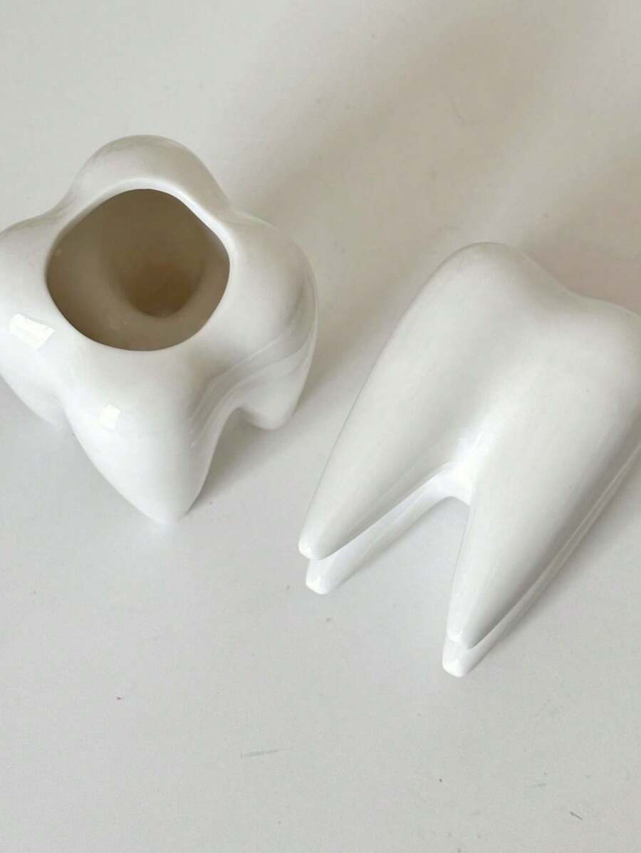 1/2pcs Novelty Teeth Shaped Pen Holder, Creative Desk Decor Gift