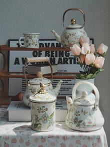 1个金属柄茶壶、木柄茶壶、陶瓷柄茶壶、小茶杯、茶叶罐、手工茶壶、家用搪瓷茶壶、桌面装饰搪瓷壶。这是一款便携式茶壶，非常适合户外露营和冬季室内泡茶。它也是馈赠亲朋好友的绝佳礼物。 - 米色 - 查看 7