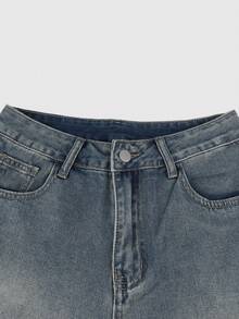 Y2K Streetwear Mid-Waist Distressed Frayed Bermuda Knee-Length Denim Shorts With Pockets - Retro Blue - View 4