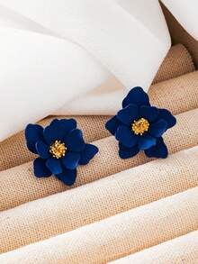 1 Pair Fashion Delicate Flower Stud Earrings, High-End Women Earrings - Blue - View 2