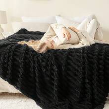 Super Soft King Blanket Pink Premium Silky Flannel Fleece 3D Ribbed Jacquard Lightweight Bed Blanket All Season Use (Pink Ribbed, King(90"X110")) - Black Ribbed - 查看 5