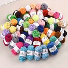 EDCUEBE7 1 set de 38 pièces/36 pièces/24 pièces/12 pièces de fil à crocheter de couleur aléatoire surprise, fournitures de couture douces pour écharpe tricotée à la main, chapeau, décoration de poupée, idéal pour les cadeaux de Noël, Halloween, Thanksgiving, Nouvel An et anniversaire!
