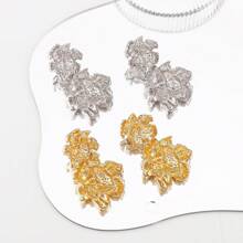 Mydear 1 Paar metallic Blumen Ohrringe zum Baumeln, geeignet für den täglichen Gebrauch von Frauen
