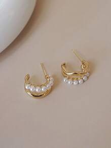 1 Pair Delicate French Pearl Earrings, High-End Luxury Niche Design Earrings For Women, Suitable For Daily Matching And Holiday Wear