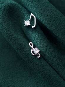 HuooNew 925纯银耳环，小巧清新，镶嵌锆石，不对称设计，可爱心形和几何形状，女士珠宝，银饰，日常佩戴，礼品之选 - 銀色 - 查看 3