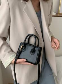 Nueva cartera pequeña de moda casual con decoración de metal, de unicolor, de piel de PU, bolso de hombro cruzado para mujeres