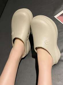 女士可爱卡通手工DIY鞋，厚底软底双向居家花园鞋，透气镂空沙滩鞋 - 米色 - 查看 3