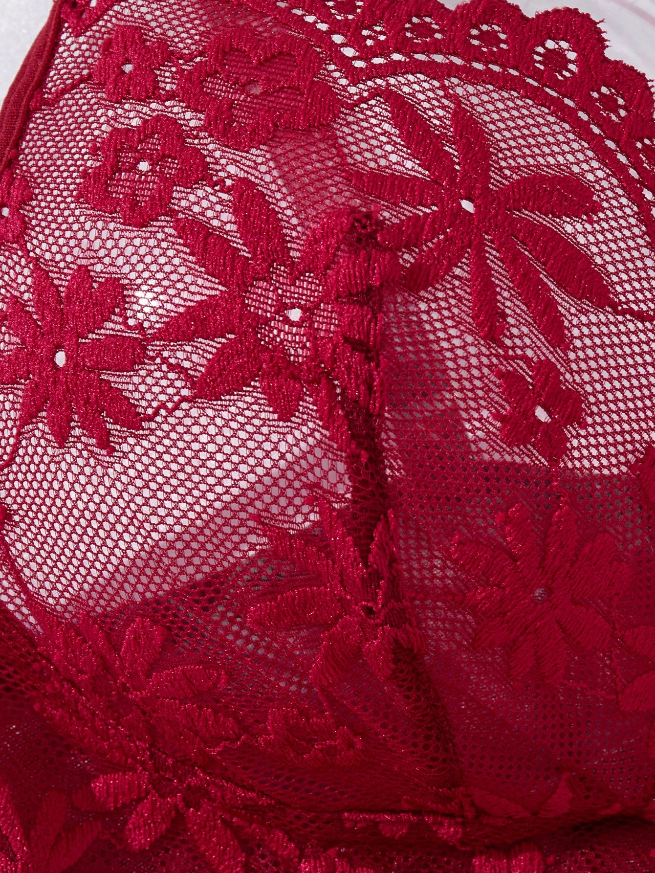 مجموعة قطعتين من بيجامات النساء الحمراء الناعمة والمريحة المزينة بالدانتيل والأزهار، هدايا عيد الميلاد وعيد الهالوين، ثوب نوم دانتيل مثير شبه شفاف مع ملابس داخلية، فستان بحمالات للاستخدام المنزلي اليومي، ثوب نوم