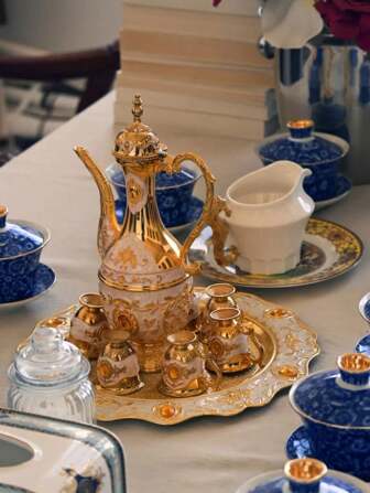 1 套豪华欧式金属茶具，1 个珐琅雕刻茶壶，1 个托盘和 6 个茶杯，适合优雅的家居装饰，日常喝茶或喝咖啡