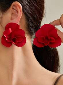 1 paire de boucles d'oreilles cloutées en métal 3D exagérées en forme de fleur, pour femme, usage quotidien, professionnel, voyage, fête