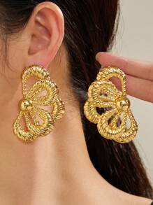 1 Pair Fashion Exquisite Luxury Textured Metal Petal Stud Earrings, Personalized Jewelry For Women