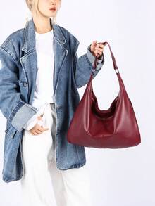 新款 PU 皮革女款包，極簡休閒單肩包，女款 Hobo 包，極簡腋下包，大容量托特包，適合工作、通勤、購物與休閒 - 酒紅色 - 查看 4