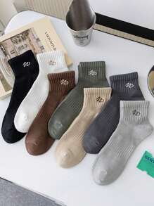 Random Color 7 Pairs Of Men's New Multi-Color Simple Pattern Embroidery Casual Low-Cut Shallow Socks Socks.