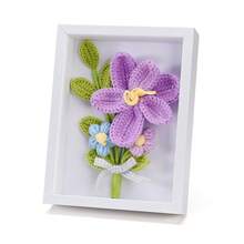 Marco de fotos de ganchillo hecho a mano con flores artificiales multicolores (22 x 17 cm, 22 x 22 cm, 31,3 x 22,3 cm) para decoración del hogar, con estampado floral realista, marco de fotos, cuadros de pared, dibujos y manualidades. - Multicolor - Ver 2