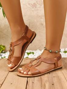 صنادل شقة للنساء ، شرائح معدنية هوب موضة راحة ، صنادل فاخرة خارجية قابلة للارتداء ، قابلة للارتداء على الشاطئ ، الحفلات ، المساء