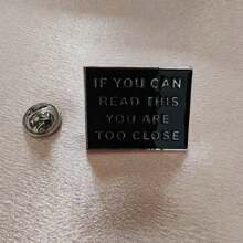 1 Broche cuadrado con letra inglesa, alfileres de solapa, accesorio decorativo para mochila y sombrero, para uso diario