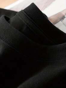 Camiseta de Mujer 180g Negra de Algodón con Cuello Redondo, Estilo Casual y Moderno, Diseño de Letras "Nana" con Estampado de Leopardo, Manga Corta Ideal para Todas las Estaciones, T-shirt Básica y Cómoda para el Día a Día - Negro - Ver 3