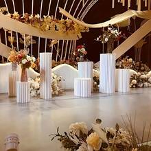 Eleganter Blumen-Präsentationsständer-Set - Faltbare römische Säulen, geeignet für Hochzeiten, Geburtstage und Veranstaltungen - Runde Papier-Säulen-Dekoration, geeignet für Babypartys, Partys und Feiern - Vielseitige Requisiten, geeignet für Fotografie-Hintergründe und Schaufenster-Displays, Veranstaltungsdekoration | Dekorative römische Säulen | Faltbares Design, Hochzeitsdekoration - Weiss - Übersicht 2