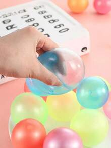 1-4个发光球高弹力发光球粘墙家居派对装饰礼物缓解焦虑压力玩具 4.5厘米/6厘米（颜色随机） - 彩色 - 查看 4