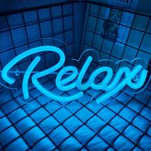 Cartello al neon a zona di curl, Justst Re/È un'atmosfera/VIP Lounge/Adulti solo cartello al Neon LED per bar e uomini, decorazione per pareti di stanze da donna, camera da letto, stanza del game, loung, club, arte da parete per feste, alimentato da 5V USB, controllo del pulsante, E per install.