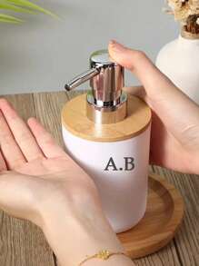 4 件个性化简约纯色浴室配件套装，包括乳液分配器、肥皂盒、玻璃杯和牙刷架，适用于浴室装饰、乔迁礼物、浴室存储和整理、学生宿舍必需品