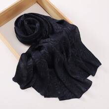 1pc Women Classic Solid Color Rose Embossed Pleated Scarf, Lightweight Breathable Casual Elegant, Suitable For Outings, Daily Wear, Fashion Traveling, Shawl