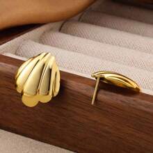 1 Pair Stainless Steel Golden Fashionable Minimalist Tropical Island Sea Shell Earrings, Suitable For Women's Summer Dates, Parties, Vacations