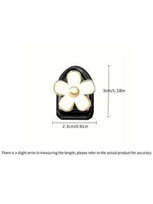 2 件花形汽车迷你挂钩 - 可爱雏菊汽车粘钩，汽车迷你仪表盘挂钩，粘贴在仪表板上，通用汽车卡车家用挂钩支架配件，适用于包袋收纳