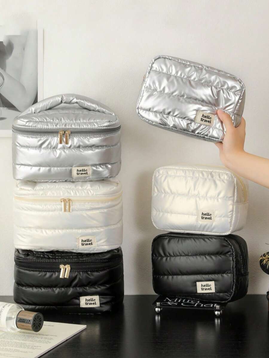 1套大容量便携式化妆品和护肤品收纳包，防水亮面洗漱包，柔软云状化妆包，高颜值手提洗漱包