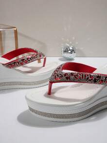 2025年夏季新款女士厚底凉鞋，高跟水钻女士人字拖，波西米亚风格女士凉鞋，时尚休闲女鞋，百搭户外沙滩凉鞋，高跟人字拖