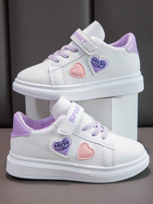 Zapatillas infantiles adorables con detalles de corazón - Encantadores detalles en forma de corazón, Cierre de gancho y lazada fácil de abrochar, Forro suave, Ideal para pequeños amantes de la moda