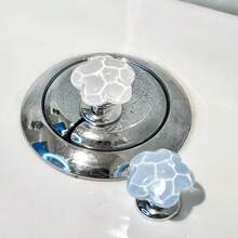 2 PC Exquisite Flower-Shaped Water Ripple Toilet Flush Auxiliary Button, Clear Color More Suitable For Summer, Bathroom And Bedroom Accessory Ornaments, Car Interior Diy Small Ornaments, Can Be Used As Drawer Handle, Wardrobe Handle, Nail Protection, Making Your Life More Comfortable