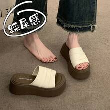 Women Athletic & Outdoor Sandals & Slides - 銀色 - 查看 1