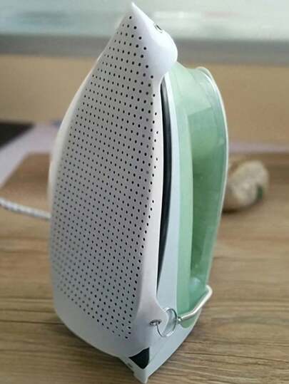 Högkvalitativt värmebeständigt skyddsöverdrag för ångstrykjärn - hållbar slip-on-design, snabb installation, lämplig för hushållsartiklar, researtiklar, förvaring i studenthem, skydd för strykbräda, passar de flesta tyger och rengöringsverktyg (strykbrädeöverdrag, strykjärnsöverdrag)