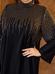 UNITHORSE Plus 女装优雅立领长袖重工烫钻缎面超长气质晚礼服 - 黑色 - 查看 4