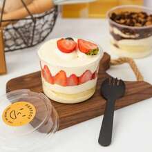 10/30/50/100个装可重复使用蛋糕杯，带盖，适用于冷萃酸奶、椰奶、布丁、燕麦片等，耐用不易碎酸奶杯，奶油蛋糕盒，透明甜点杯，适用于蛋糕、慕斯、纸杯蛋糕、冰淇淋等。