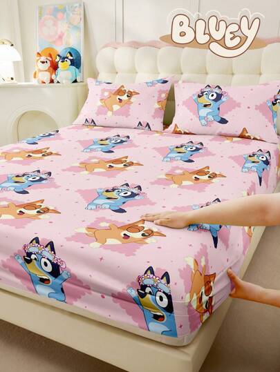  1 件 Bluey 床笠、Bluey Dashing Towards You 图案床上用品、床垫保护套、床罩、床单、舒适家纺、亲肤、透气、抗起球床垫保护套、卡通床罩、家居装饰、装饰性床罩、卧室宿舍床罩、适合所有尺寸的床 - 单人床、双人床、大号床、特大号床、适合所有季节、可机洗、防尘防滑、不含枕头和枕套、完美的节日礼物、秋季装饰、秋季装饰、房间装饰