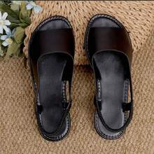 女士时尚夏季纯色露趾凉鞋 - 棕色和黑色，平底，露趾，橡胶鞋底，舒适的鞋子适合休闲穿着，时尚一脚蹬凉鞋