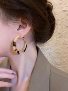 1 Pair Retro Leopard Pattern Leather & Alloy Fashion Versatile Earrings, Face Slimming Design, Suitable For Women Year-Round Daily Wear, Holiday Gift