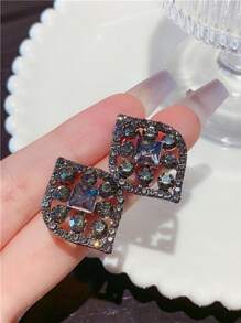 1 par de pendientes elegantes de estilo empresarial con diseño de rombo de alta gama, pendientes negros completos de diamantes para uso casual diario a juego