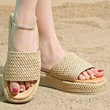 Women Athletic & Outdoor Sandals & Slides - 黑色 - 查看 4