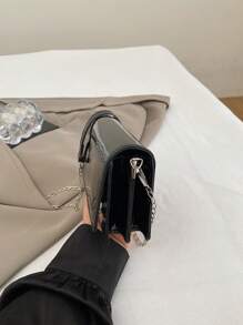 Borsa a tracolla mini con catena, stile minimalista e versatile, da donna