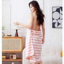 1 pezzo Accappatoio da bagno regolabile in pile di corallo, design senza schienale e sexy, stile coreano, gonnellina da bagno/piscina per donna