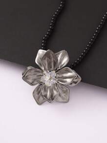 1 pieza Elegante collar gargantilla de camelias de perlas falsas recubiertas de acrílico y metal, adecuado para que las mujeres lo usen a diario, en fiestas y en ocasiones formales