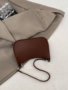 新款女式时尚简约单肩包休闲通勤腋下手提包小巧小众托特包纯色荔枝纹咖啡色