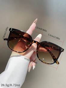 1 Pair Unisex Square Leopard Print Frame Brown Bohemian Style Sunglasses, Suitable For Vacation, Travel, Summer Accessories, Sports Style, Driving, Holiday Outfits, Beach, Music Festivals, Outings, Family Trips, Golf, Hiking, Elegant Attire, Street Style Accessories, Vacation Atmosphere, Sports, Parties, Outdoor Activities, Street Style, Fishing, Holidays, Outdoor Activities, Vacation - Leopard Tea - View 4