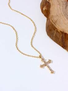 1個華麗的吊墜項鍊,鑲嵌有水晶鑽石