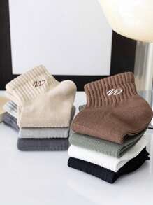Random Color 7 Pairs Of Men's New Multi-Color Simple Pattern Embroidery Casual Low-Cut Shallow Socks Socks.