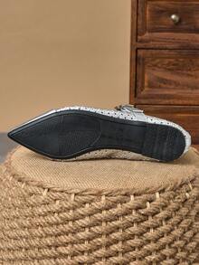 WHDXY 优雅的银色镂空平底鞋，适合日常穿着