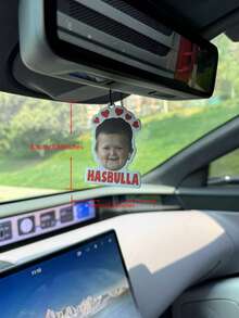 滑稽浣熊Bearyeah汽車空氣清新劑香薰掛飾，適用於汽車出風口，後視鏡，浴室，客廳，臥室；黑糖香氣，日式卡通動畫風格